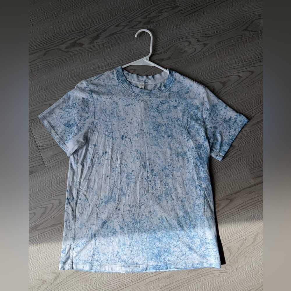 Lululemon Love Crew Tee - Size 2 - Washed Denim
